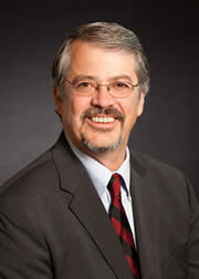 ˼��ȫ�򸱿�������Ӌ(j��)����ϯ���g(sh��)��Lew Tucker