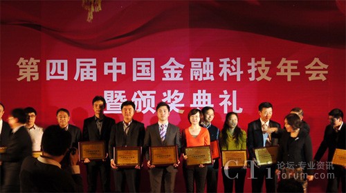 Ӣ��Ӎ�Ƽ��ڱ����C�����ϲ�@����(y��u)���Q����������