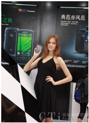 RIM��˾��BlackBerry 9930�����֙C(j��)