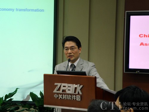 呼叫中心及客戶關(guān)系管理專業(yè)委員會(huì)秘書長米輝波